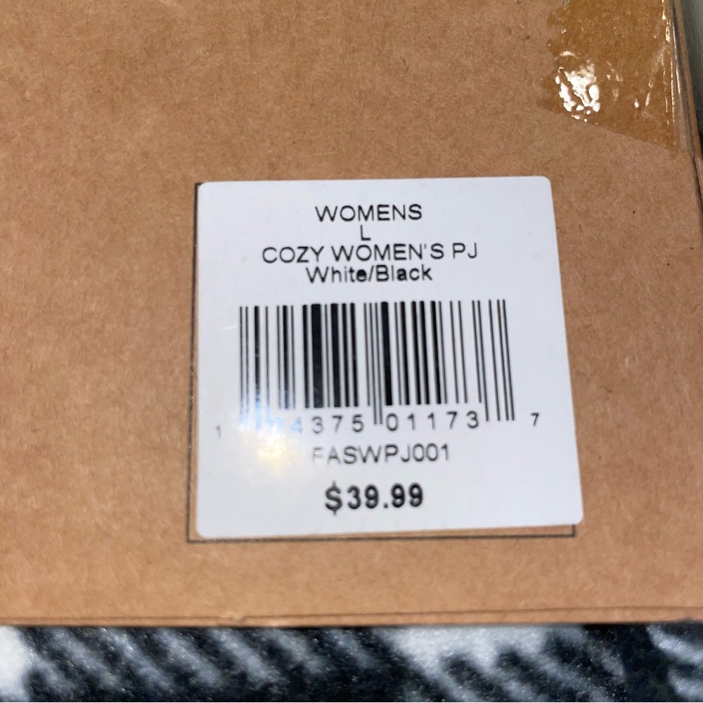 Field & Stream Cozy Pajamas - Picture 3 of 6